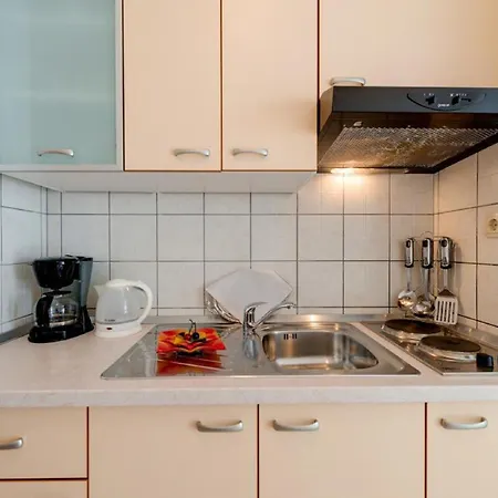 Tafra 3 Apartment